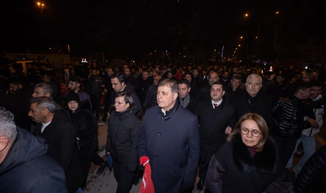 Başkan Tugay’dan felaketin yıl dönümünde halkla beraber sessiz yürüyüş