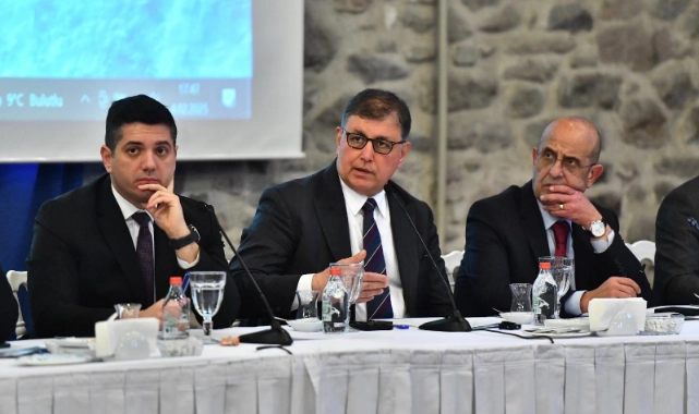 Başkan Tugay: Yapı stoku problemini halledeceğiz