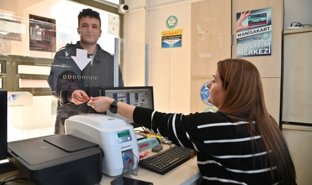 Başkan Zeyrek, sözünü tuttu: Mezuna kalan öğrencilere ulaşımda indirim!