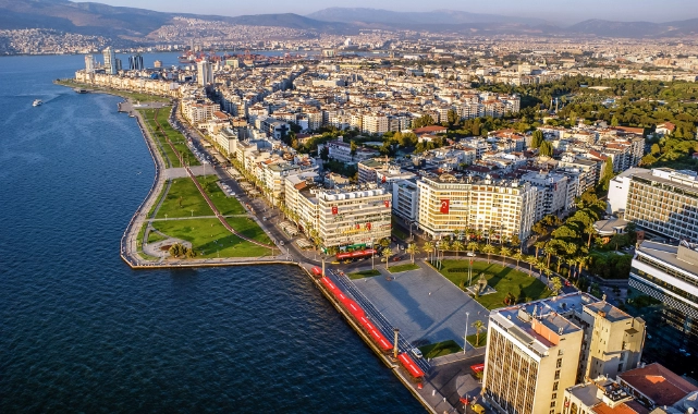BAYETAV'ın son anketi yayımlandı: İzmir'in yaşam memnuniyeti düşüyor!
