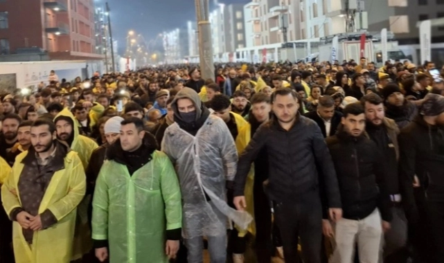 Hatay'da yaşamını yitirenler için anma töreni ve 'sessiz' yürüyüş