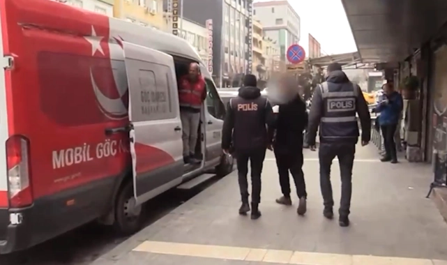 İzmir de dahil 27 büyükşehirde eş zamanlı denetim: 144 kaçak göçmen yakalandı!