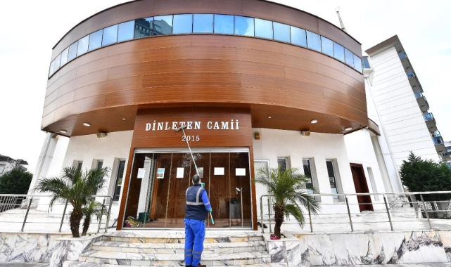 İzmir'in camileri Ramazan'a hazır