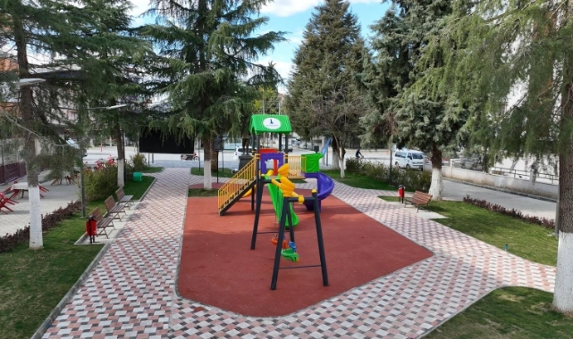 Kurtuluş Parkı yenilenen yüzüyle Beydağ’a nefes oldu