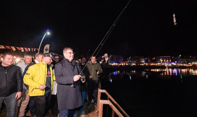 Tugay'dan Mordoğan'da balık avı 