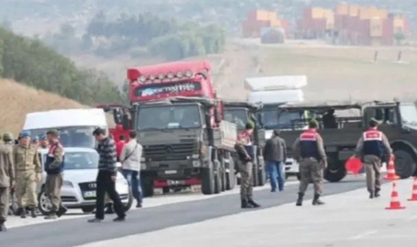 Bakan Yerlikaya duyurdu: MİT TIR'larını durduran FETÖ'cü emniyet müdürü yakalandı!