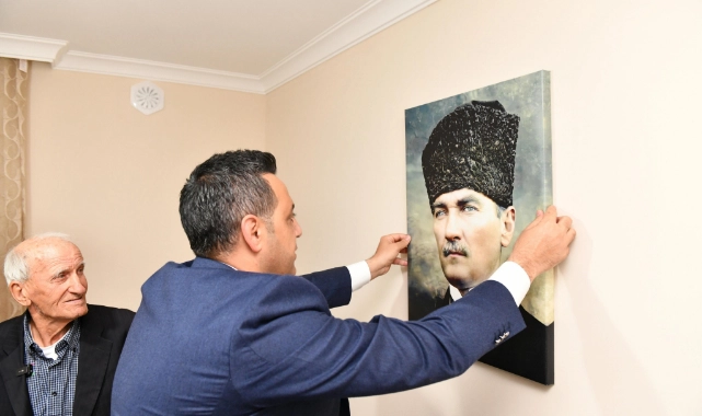 Başkan Onur Emrah Yıldız; “O artık hepimizin, Çiğli’nin Sabri Amcası!”