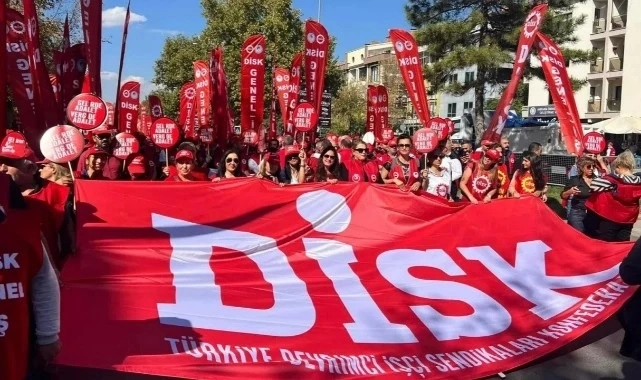 DİSK İzmir'de şalter indirecek