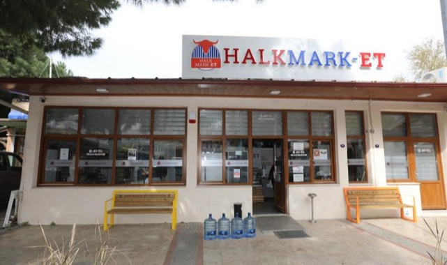 Efes Selçuklu Vatandaşlardan İzmir Su Damacanalarına Yoğun İlgi
