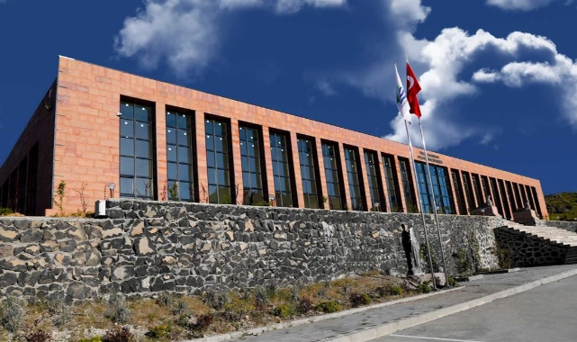 Tartışılan isim, İngiltere'den istifasını yolladı: Başkan Fıçı'dan kalbim buruk açıklaması