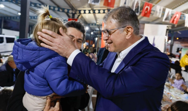 İzmir'in dayanışma ruhu iftar sofralarında büyüyor