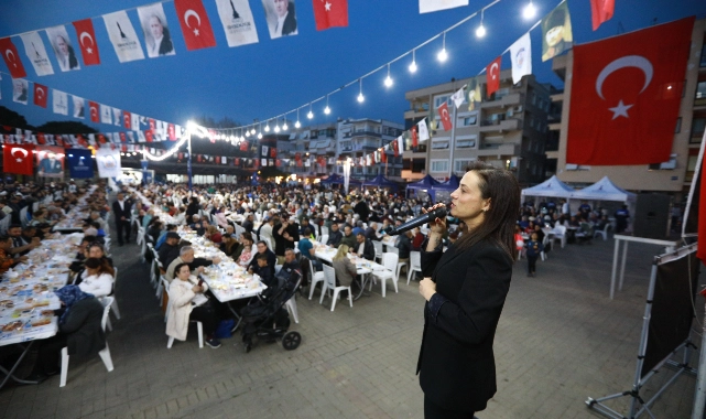 Kadir Gecesi'nde Efes Selçuk'ta dayanışma ve kardeşlik sofrası kuruldu
