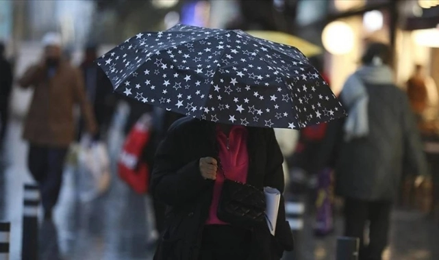 Meteoroloji'den İstanbullulara Uyarı: Sağanak Geliyor, Bu Saatlere Dikkat!