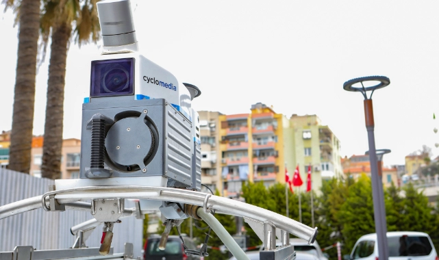 Bayraklı Belediyesinden teknolojik hamle: Sokaklar mobil haritalama ile görüntüleniyor