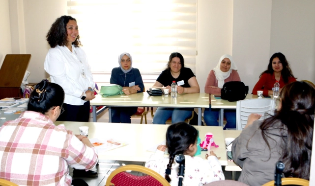 Bayraklı'da “Anne Destek Programı” başladı