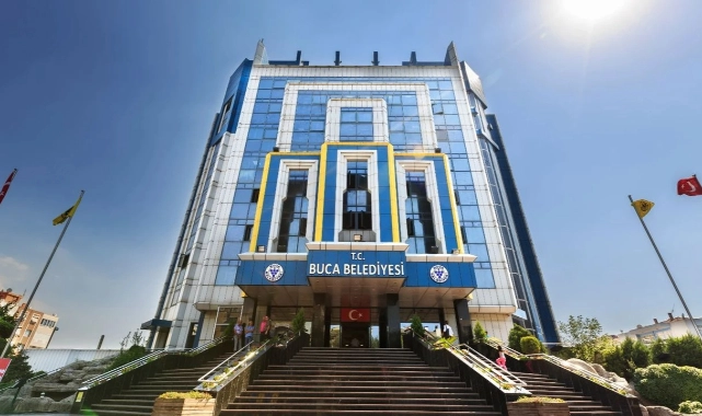 Buca'da kafaları karıştıran eylem! Sendikal hak mı, siyasal eylem mi?