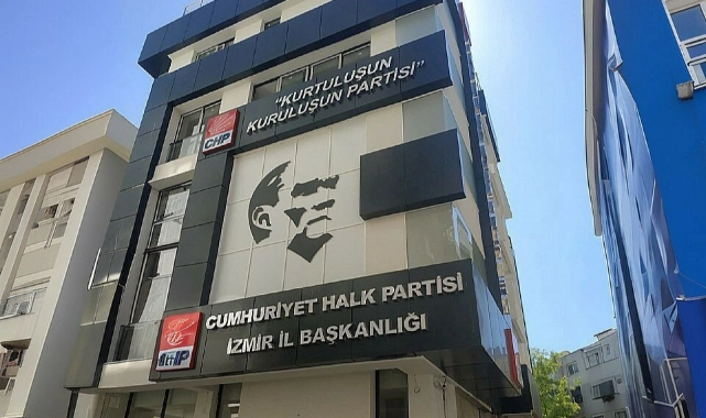 CHP İzmir’den Bayraklı ve Karabağlar hamlesi: Başkanlık koltuğunda değişim!