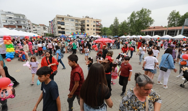 Efes Selçuk 23 Nisan coşkusuna hazırlanıyor