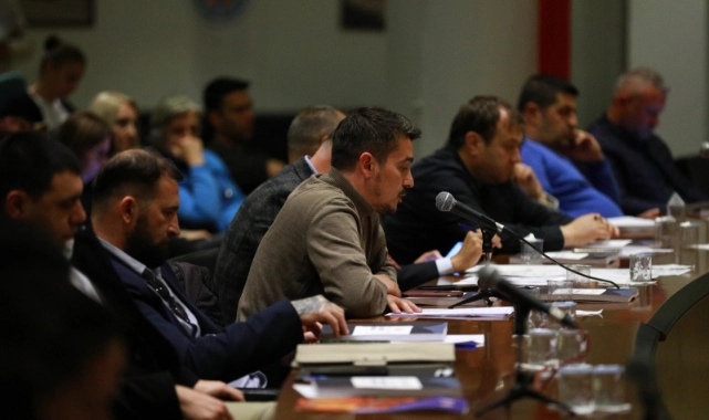 Efes Selçuk Belediye Meclisi'nden Adalet ve Ekonomi Vurgusu: "Bu Ülke Yönetilemiyor"