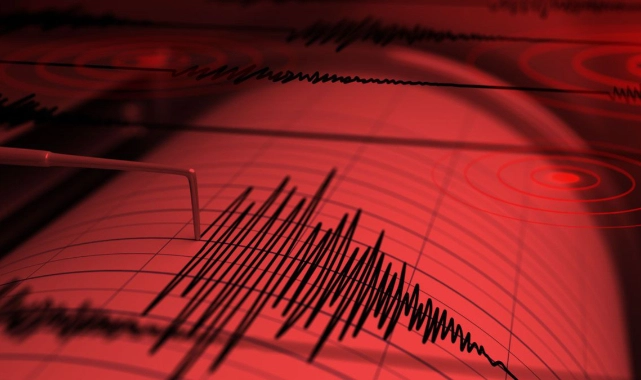 İstanbul'da 6.2 şiddetinde deprem! İzmir'de de hissedildi