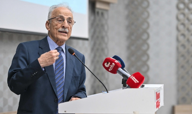 Murat Karayalçın Bornova’da konuştu: “Türkiye’nin yeni Batıkent’lere, Egekent’lere ihtiyacı var”