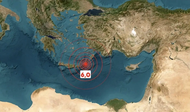 Akdeniz'de korkutan deprem: AFAD ve Bakan Kurum'dan açıklama geldi!
