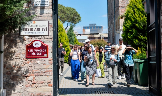 Başkan Mutlu dünya gençleriyle buluştu