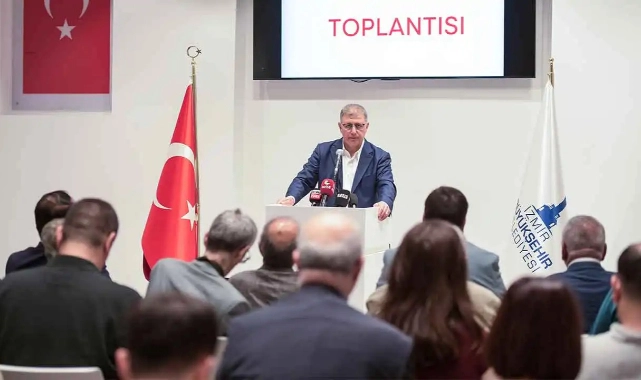 Başkan Tugay'dan Soyer'e 'sorumsuzluk' çıkışı: Bunun işçi dostu olmakla alakası yok