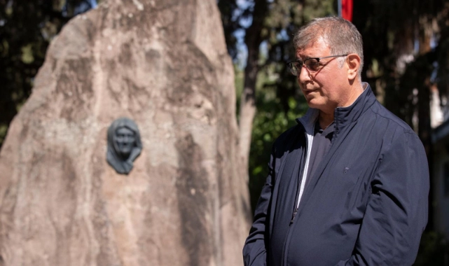 Başkan Tugay Zübeyde Hanım'ın anıt mezarını ziyaret etti