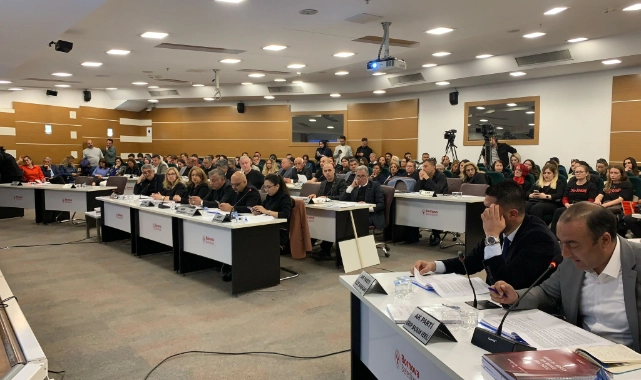 Bornova Meclisi'nde oy birliği: Yeni stant tarifesi belli oldu!