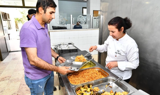 İzmir'de Meslek Fabrikası hayatlarını değiştirdi