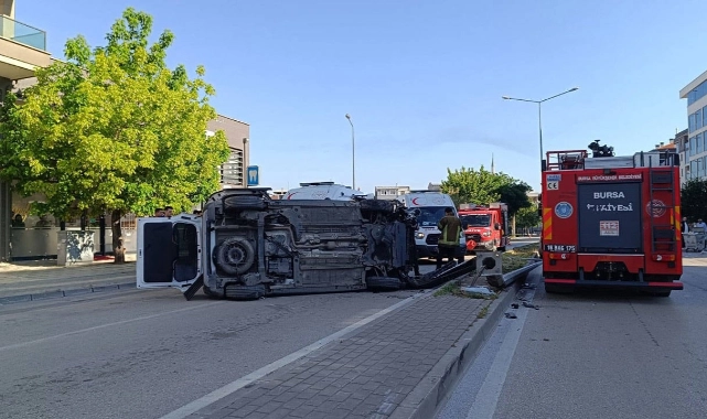 Polis aracı kaza yaptı: 2'si polis 3'ü şikayetçi 5 kişi yaralandı!