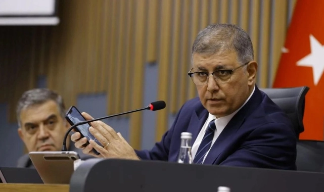 Cemil Tugay, toplu işten çıkarmalar hakkında açıklama yaptı: Sorumlusu sendikadır