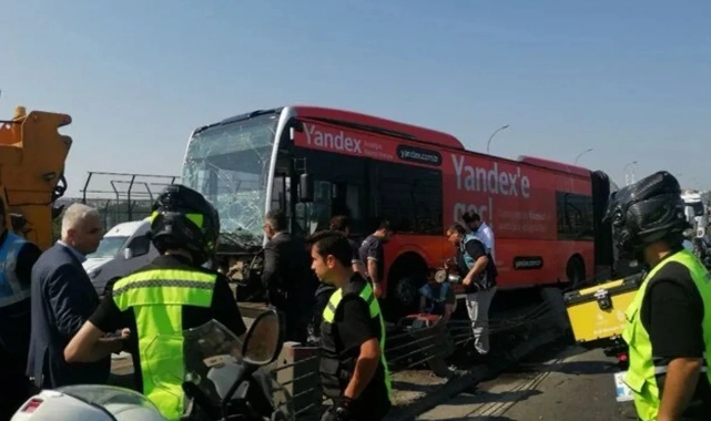 Haliç Köprüsü'nde feci kaza: Trafikte yoğunluk meydana geldi!