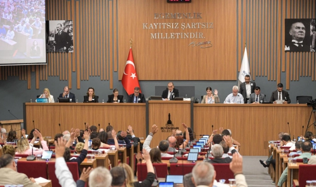 İzmir Büyükşehir Belediyesi Meclisi'nde merhum başkan Ferdi Zeyrek anıldı