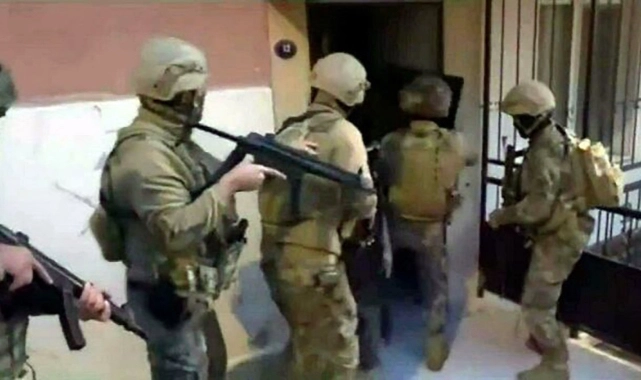 60 ilde FETÖ'ye darbe: 371 şüpheli hakkında gözaltı! 
