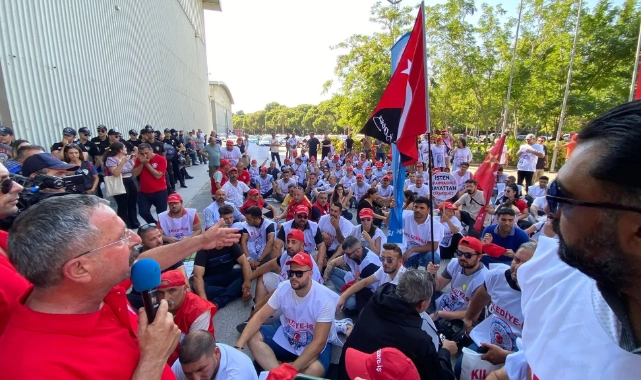 Belediye-İş, İzBB Meclisi önünden seslendi: Masalarına meze mi istiyorlar?