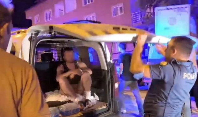 Benzin bidonuyla yakalandı: Vatandaşın lincinden polis kurtardı!