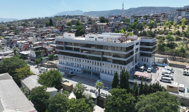 Büyükşehir yeni hizmet binasına kavuştu