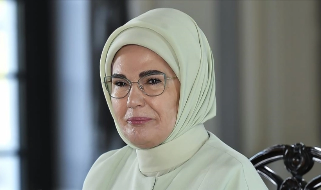 EÜ'de yeni enstitüye Emine Erdoğan adı verildi