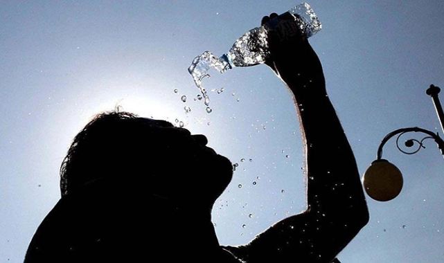 İzmir'de rekor kırıldı: Hava sıcaklığı, mevsim normallerinin 6-8 derece üstünde!