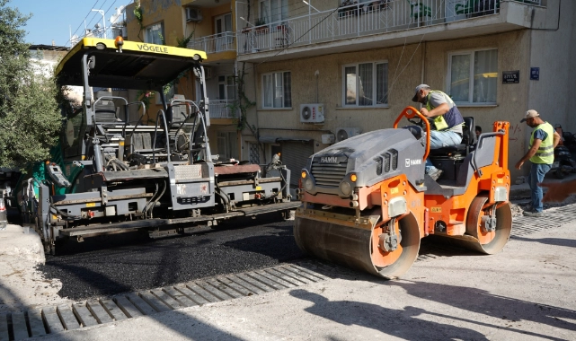  Meriç Mahallesi'nde asfalt ve beton seferberliği 