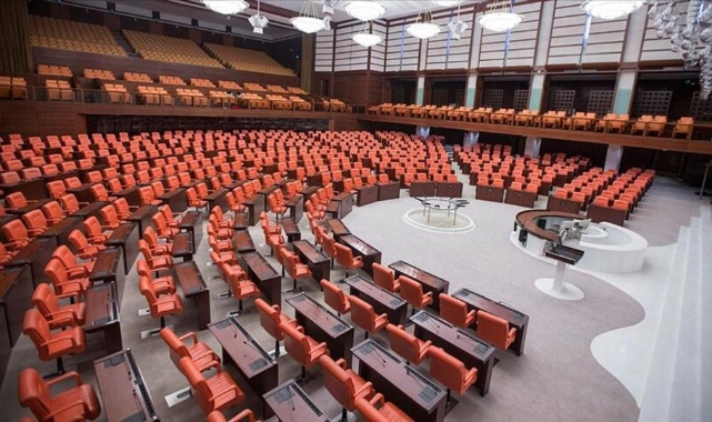 Tartışmalı yasanın 8 maddesi daha kabul edildi!