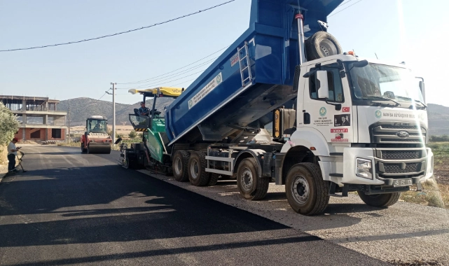 Büyükşehir’den 13 Bin Ton Asfalt, 55 Kilometre Sathi Kaplama