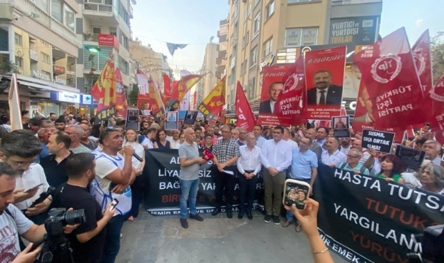 CHP İzmir'den 'adalet' yürüyüşü: Hiçbir CHP'li sana itaat etmeyecek!