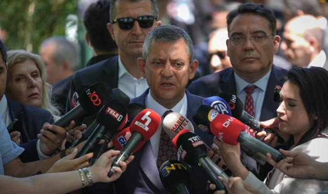 İBB'de yeni dalga operasyonlarda gözaltı: CHP Lideri Özel'den ilk tepki geldi!