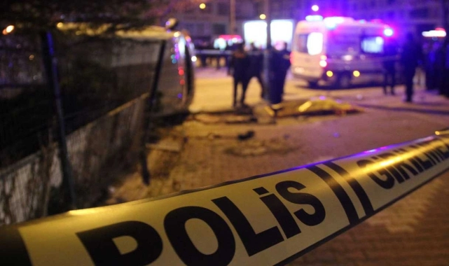 İzmir'de kan donduran cinayet: Katil, öz oğlu çıktı!