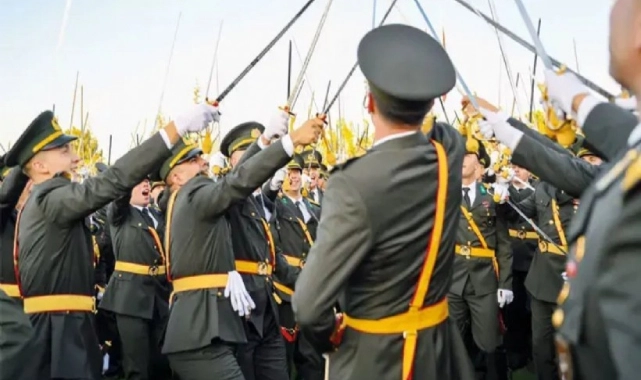 MSÜ mezuniyetinde, 'barkod' uygulaması dikkat çekti!