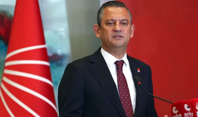 Saat 12'yi işaret etmişti: CHP Lideri Özel, belgelerle açıkladı!