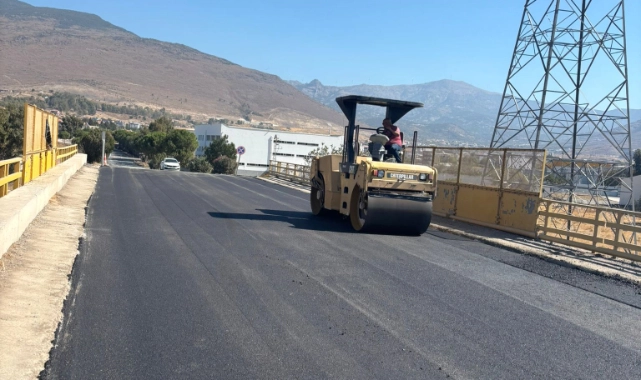 Aliağa’nın sanayi yoluna iki kilometrelik asfalt